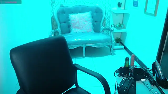 scarleth blue online show from 03-05-25, 09:38