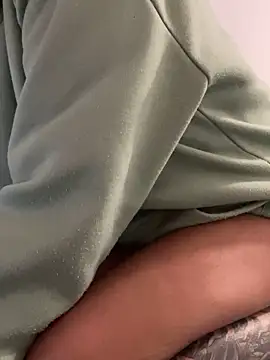 Snapshot of ScarlettMadii chatting on 12-08-24, 06:28 ScarlettMadii online show from 12-08-24, 06:28