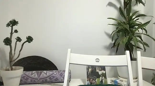 Snapshot of ScarlettMadii chatting on 12-10-24, 06:17 ScarlettMadii online show from 12-10-24, 06:17