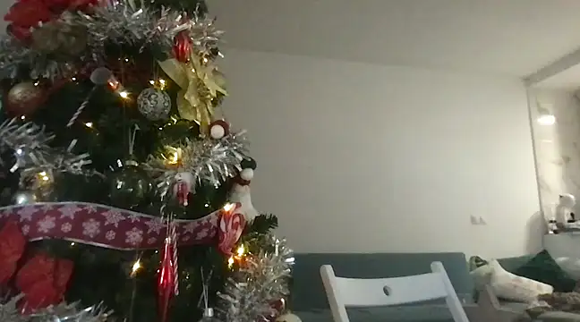 Snapshot of ScarlettMadii chatting on 12-13-24, 07:25 ScarlettMadii online show from 12-13-24, 07:25