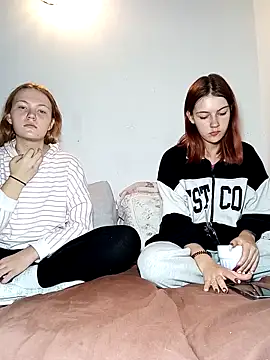 ella grays online show from 10-05-25, 03:54