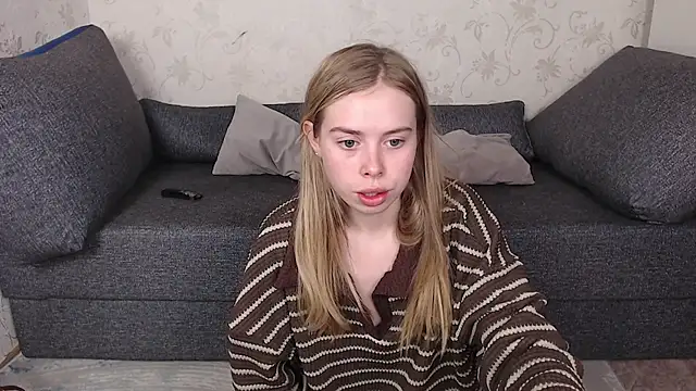 sofiaa here online show from 05-08-26, 12:05
