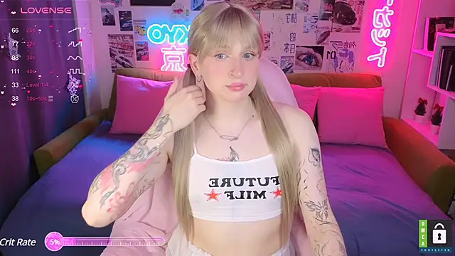 Snapshot of p1nkvenom chatting on 01-17-25, 05:30 p1nkvenom online show from 01-17-25, 05:30