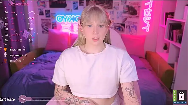 Snapshot of p1nkvenom chatting on 01-23-25, 07:18 p1nkvenom online show from 01-23-25, 07:18