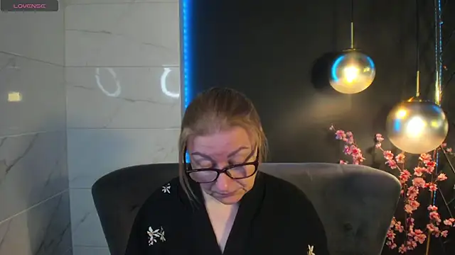 AlexandraKind online show from 12-28-24, 02:10
