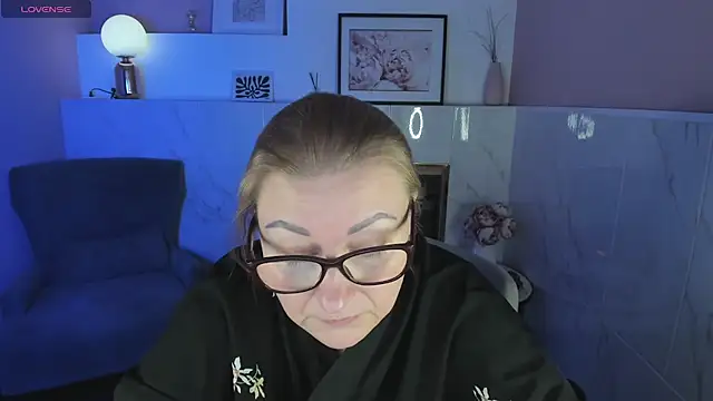 AlexandraKind online show from 01-03-25, 05:10