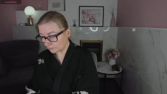 AlexandraKind online show from 01-15-25, 08:26