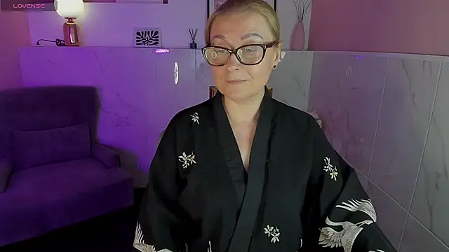 AlexandraKind online show from 01-17-25, 11:18