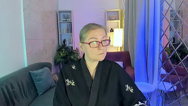 AlexandraKind online show from 10-14-25, 08:42