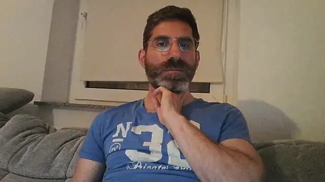 alcatraz009 online show from 10-01-25, 06:47