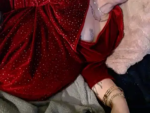 housewife shantie online show from 02-14-25, 09:43