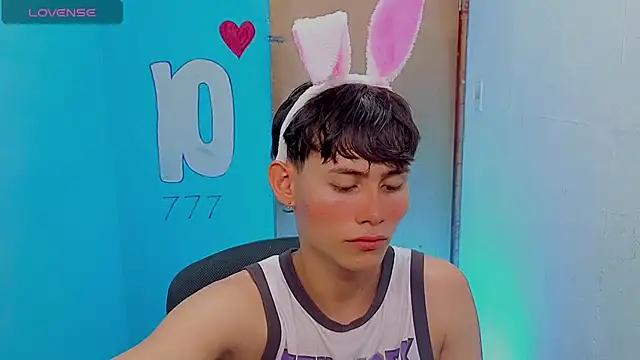 tanjiro cute online show from 05-16-26, 03:47