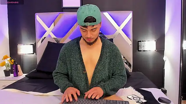 Tommidubois online show from 02-25-25, 03:09