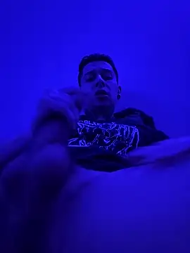 Snapshot of Crissis__ chatting on 09-22-25, 02:57 Crissis online show from 09-22-25, 02:57