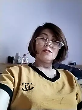 Snapshot of Baby-tits2024 chatting on 12-27-24, 07:40 Baby-tits2024 online show from 12-27-24, 07:40