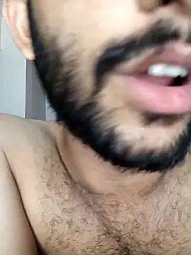 Snapshot of Vignesh3246 chatting on 10-12-25, 07:13 Vignesh3246 online show from 10-12-25, 07:13