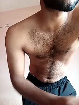 Vignesh3246 online show from 02-08-26, 04:27