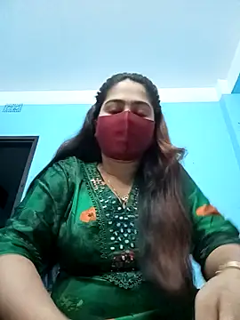 Magical Girl- online show from 12-31-24, 03:23