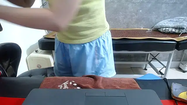 HotQueen online show from 10-06-25, 04:04