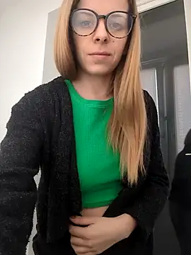 Snapshot of TerrasWildlife chatting on 02-17-25, 03:53 TerrasWildlife online show from 02-17-25, 03:53