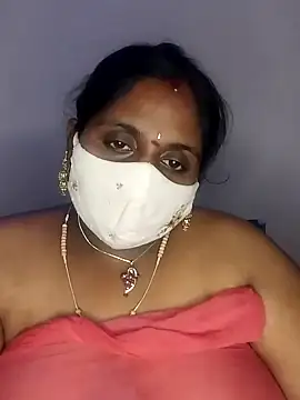 Sexy Radhikaa online show from 03-18-25, 08:37