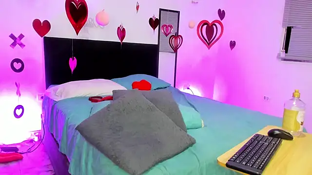 AlanaParker6  online show from 03-05-25, 05:39