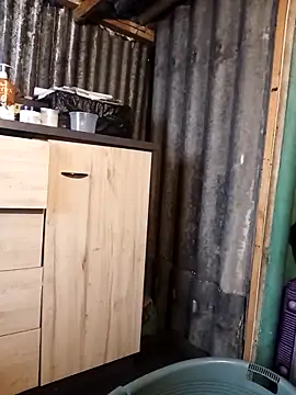 curvyloneah75 online show from 10-21-25, 05:52