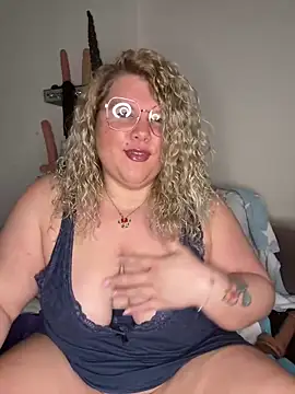 CurvyAnonymousGirl89 online show from 02-01-25, 10:05