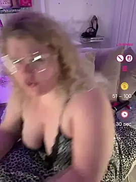 CurvyAnonymousGirl89 online show from 06-22-26, 06:05