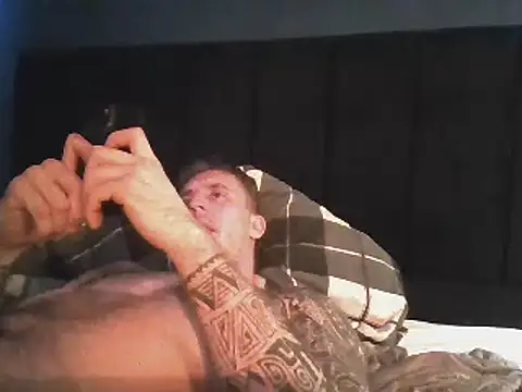 Snapshot of freddie90908 chatting on 12-12-24, 08:25 freddie90908 online show from 12-12-24, 08:25