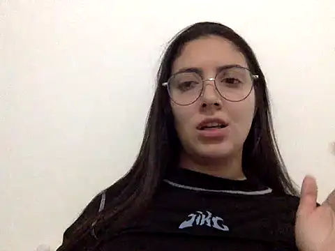 xBubblyBarbiexx online show from 05-12-26, 03:14