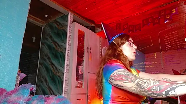 Snapshot of Meg4n_420 chatting on 10-06-25, 07:44 Meg4n 420 online show from 10-06-25, 07:44