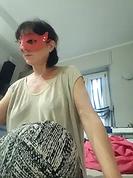 Snapshot of Vagabondainnamorata chatting on 10-20-25, 04:07 Vagabondainnamorata online show from 10-20-25, 04:07