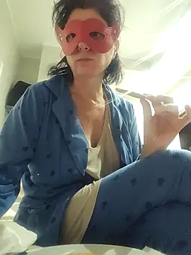 Snapshot of Vagabondainnamorata chatting on 11-06-25, 04:46 Vagabondainnamorata online show from 11-06-25, 04:46