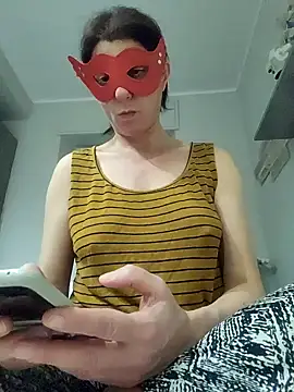 Snapshot of Vagabondainnamorata chatting on 03-05-26, 06:48 Vagabondainnamorata online show from 03-05-26, 06:48