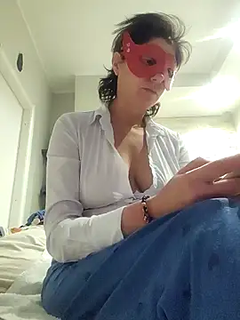 Snapshot of Vagabondainnamorata chatting on 03-16-26, 05:44 Vagabondainnamorata online show from 03-16-26, 05:44