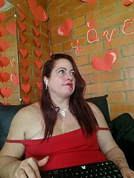Snapshot of Scarlett45_ chatting on 02-14-25, 05:36 Scarlett45 online show from 02-14-25, 05:36