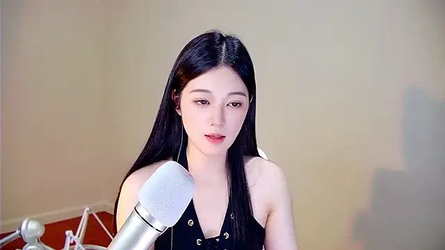 Snapshot of memeda chatting on 10-25-25, 02:56 memeda online show from 10-25-25, 02:56