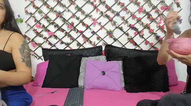 Snapshot of abby_eemily chatting on 03-19-25, 07:06 abby eemily online show from 03-19-25, 07:06
