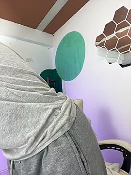 LollaByer online show from 10-02-25, 09:33