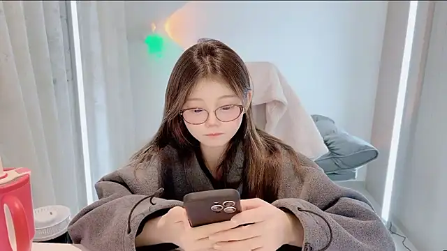 yangyang-1115 online show from 11-28-25, 03:58