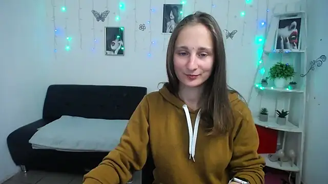 MichelLeee online show from 10-10-25, 11:20