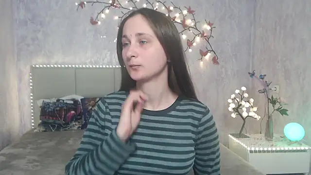 MichelLeee online show from 03-24-26, 01:05