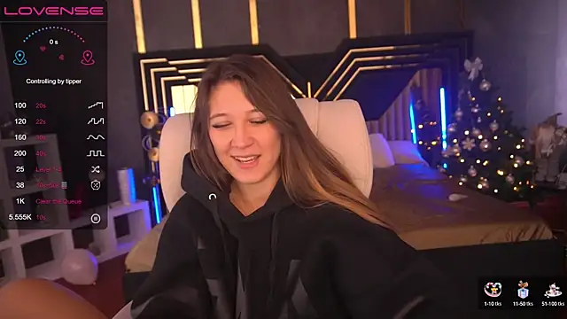 DreamyLinaa online show from 12-30-24, 10:32