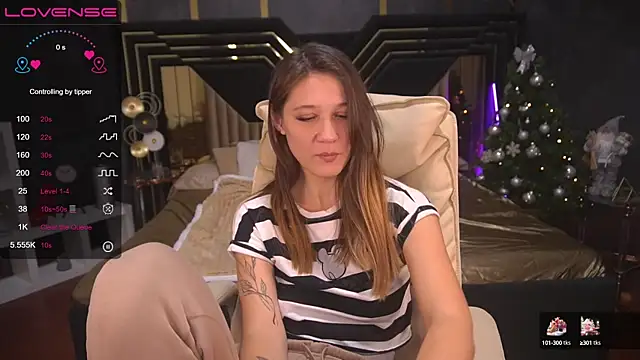 DreamyLinaa online show from 01-04-25, 02:56