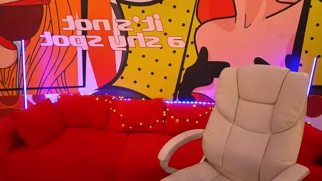 DreamyLinaa online show from 01-20-25, 07:47