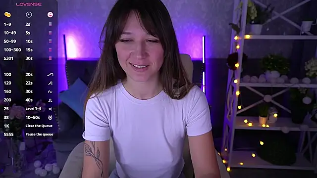 DreamyLinaa online show from 02-04-25, 07:29