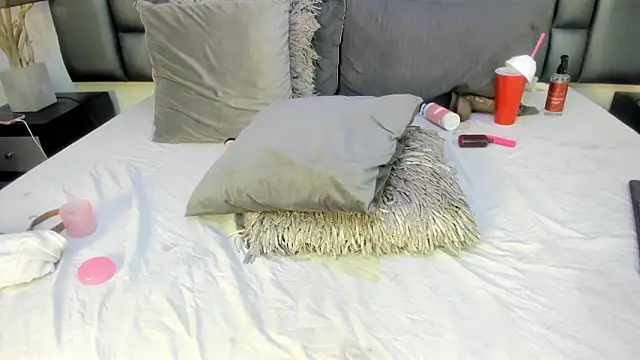 AshleyHill2 online show from 03-03-25, 09:22