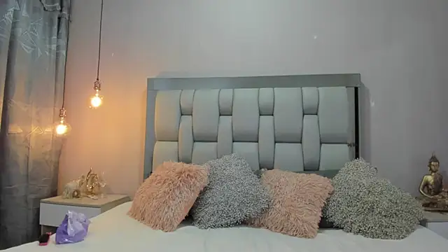 AshleyHill2 online show from 10-21-25, 03:18