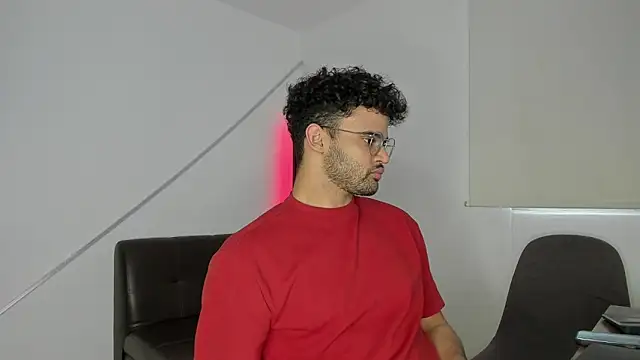 Snapshot of andrewChris_ chatting on 10-09-25, 09:24 andrewChris online show from 10-09-25, 09:24